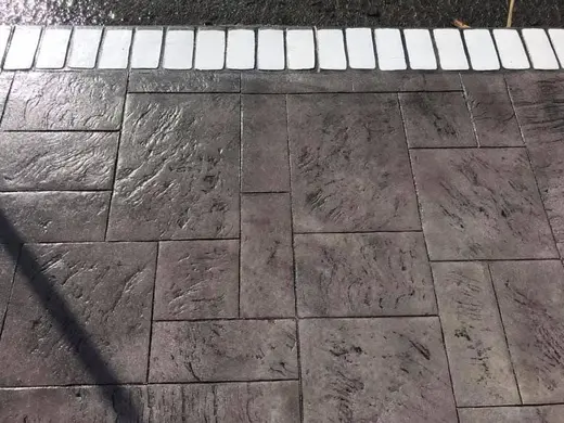 Stamped concrete in a stone slab pattern with slate texture, photo 25
